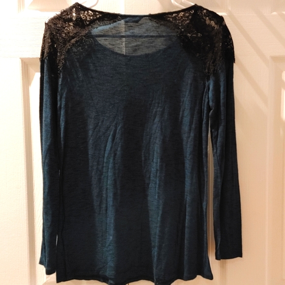 Reitmans long sleeve top - Picture 2 of 3